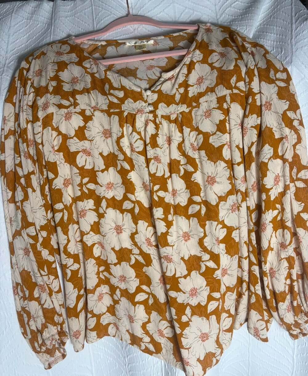 Studio West Apparel Floral Blouse Size XXL Mustard Gold Long Sleeve